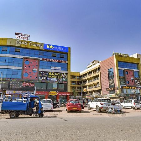 Fabexpress Canada Ahmedabad Eksteriør billede